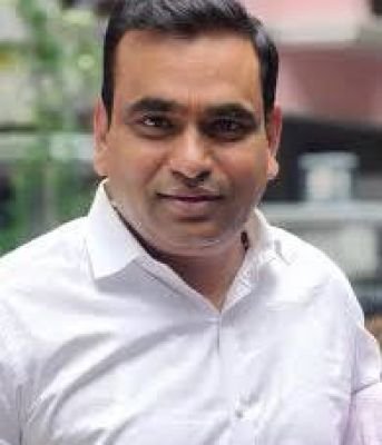 జన్వాడ ఫామ్‌హౌస్‌పై ఎంపీ చామల సంచలన ఆరోపణలు కేటీఆర్‌కు చెందిన భూములపై ఈడీ, ఐటీ కేసులు .. ఉండగానే బదలాయింపులు ఎలా జరిగాయి?: ఫిరంగి నాలా ఆక్రమణతోనే ఫామ్‌హౌస్ నిర్మాణం ఎలాంటి అనుమతులు తీసుకోలేదని ఎంపీ ఆరోపణ