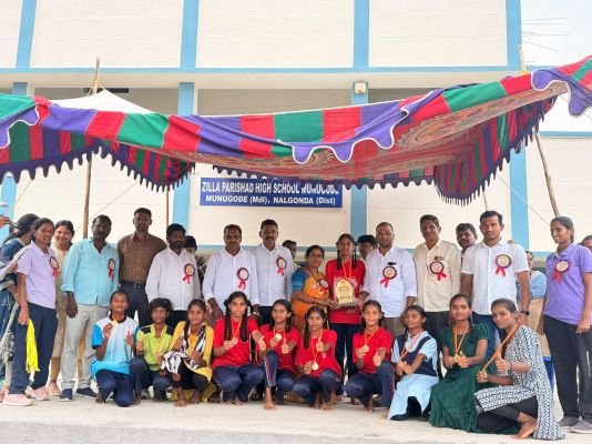 విద్యార్థులు చదువుతో పాటు క్రీడల్లోనూ రాణించాలి:నల్గొండ డీసీసీ అధ్యక్షులు పున్న కైలాష్ నేత