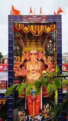 మహాగణపతి శోభాయాత్ర ఉదయమే 