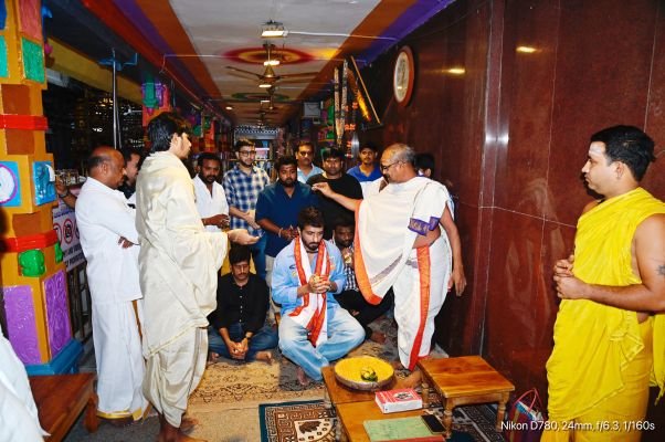  దుర్గమ్మను దర్శించుకున్న సోనూసూద్