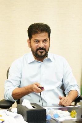 ఆకర్షణీయంగా స్కూల్ యూనిఫారాలు : సీఎం రేవంత్ 