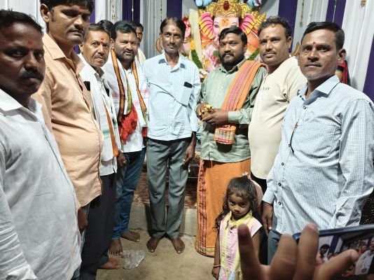 చామనపల్లి వినాయక మండపాల్లో ఆకుల నరసన్నకు ఘన సన్మానం