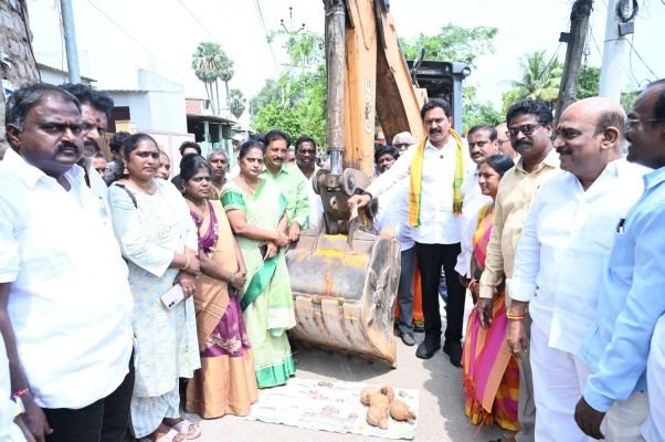 ప్రజల అవసరాలకు అనుగుణంగా అభివృద్ధి పనులు: ఎమ్మెల్యే బోడే ప్రసాద్