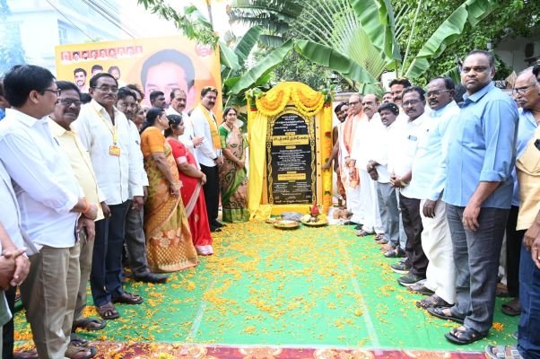కోట్లాది రూపాయలతో రోడ్లు, డ్రెయిన్ల నిర్మాణం : ఎమ్మెల్యే బోడే ప్రసాద్