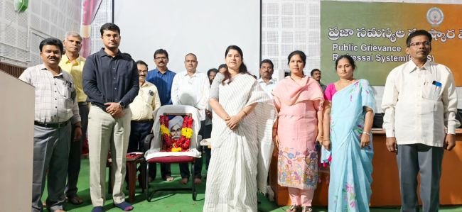 గురజాడ ఆశయాలను ఆచరణలో పెడదాం - ప్రజాసేవలో నిస్వార్థంగా పనిచేద్దాం-జిల్లా కలెక్టర్ రాజకుమారి గణియా