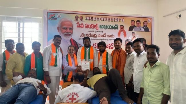 రక్తదానానికి యువత ముందుకు రావాలి