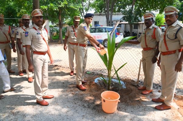 నేరాల నియంత్రణపై. ప్రత్యేక అవగాహన కల్పించాలి