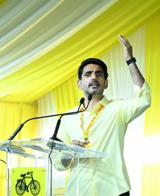 టీచర్ల పై దాడి నిందితులను వదిలిపెట్టం..