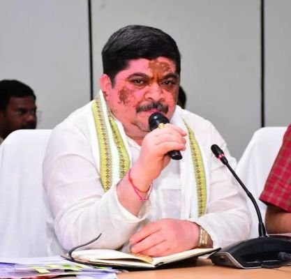 బీసీ సంక్షేమ శాఖపై మంత్రి పొన్నం ప్రభాకర్ సమీక్ష