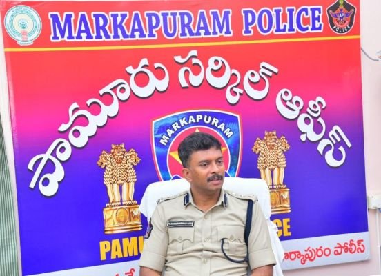 పెండింగ్‌ కేసులు త్వరగా పరిష్కరించాలి 