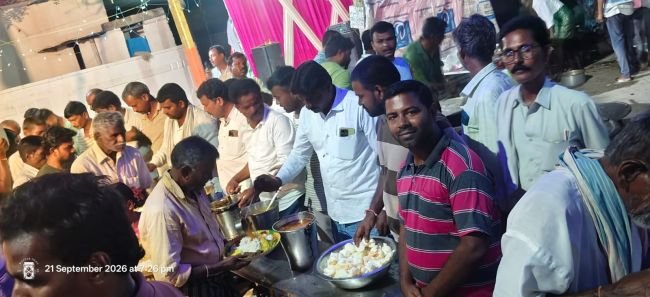 సింగారం అభ్యుదయ సంఘం ఆధ్వర్యంలో గణేష్ అన్నప్రసాద వితరణ