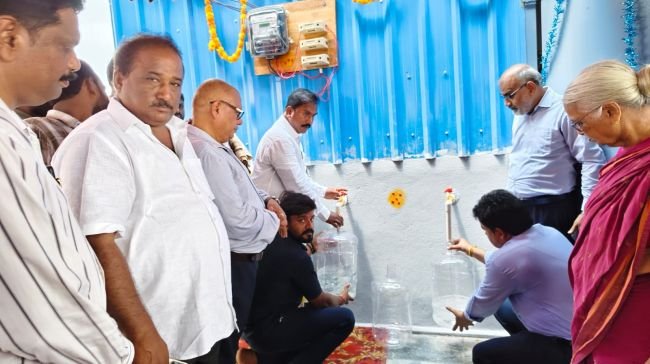  గరికపాడులో మినరల్ వాటర్ ప్లాంట్‌ను ప్రారంభించిన ఎమ్మెల్యే శ్రీరాం రాజగోపాల్ (తాతయ్య)