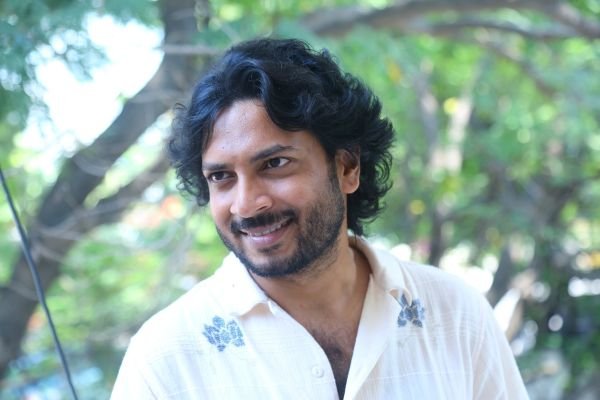 అనుమాన పక్షి సినిమాపై రాగ్ మయూర్ ఆసక్తికర వ్యాఖ్యలు.. కొత్త తరహా కథతో వస్తున్న హీరో!