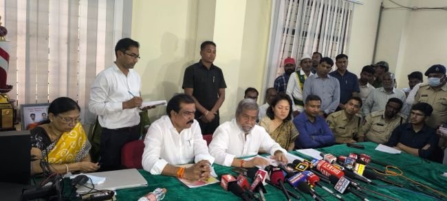 రిమ్స్‌ అగ్నిప్రమాద ఘటనపై సమగ్ర విచారణ...రాష్ట్ర వైద్యారోగ్య శాఖ మంత్రి దామోదర రాజనర్సింహ