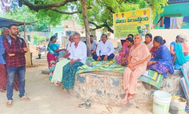 పంట నమోదు చేసుకున్న ప్రతి రైతు తప్పనిసరిగా ఈకేవైసి చేయించుకోవాలి.  మండల వ్యవసాయ అధికారి మారెడ్డి వెంకట క్రిష్ణారెడ్డి