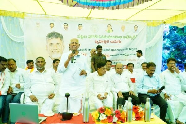 రూ.40 కోట్ల అభివృద్ధి పనులకు శ్రీకారం చుట్టిన ఎమ్మెల్యే వరదరాజులరెడ్డి