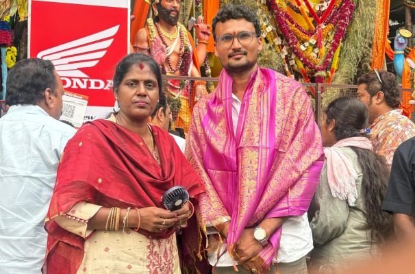 ఖైరతాబాద్ మహాగణపతిని దర్శించుకున్న డా. చినుకని శివ ప్రసాద్