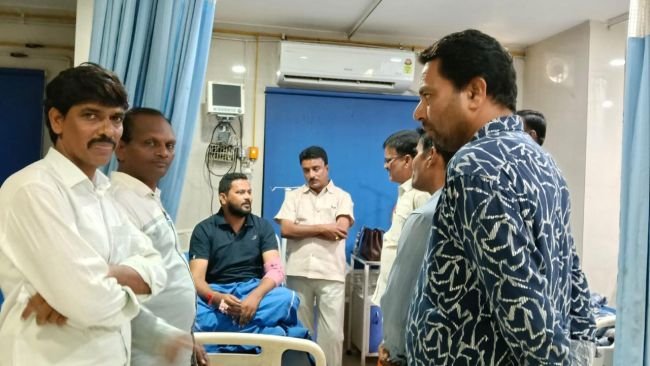 ప్రభుత్వ ఉపాధ్యాయుడి ఆత్మహత్యాయత్నం