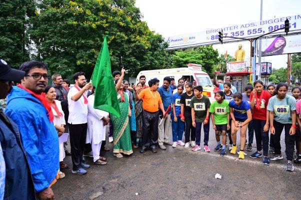 రాజమహేంద్రవరంలో 5 కె రెడ్ రన్ మారధాన్