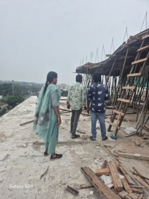 రాజమహేంద్రవరంలో అక్రమ నిర్మాణాలు కూల్చివేత