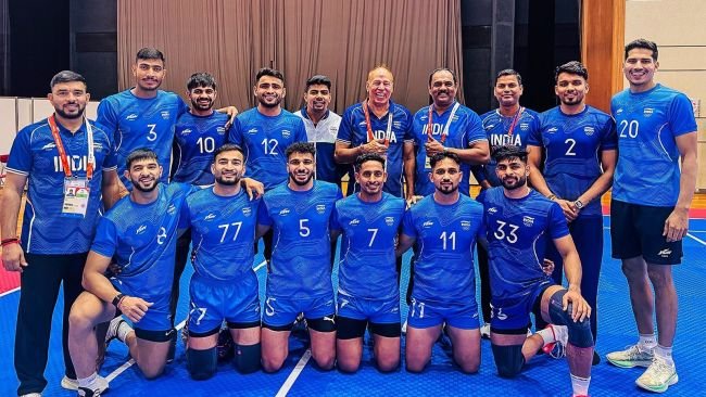 గ్రూప్ టాప్‌గా సెమీస్‌లోకి దూసుకెళ్లిన భారత పురుషుల కబడ్డీ జట్టు!