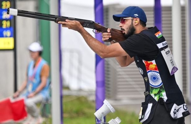 10 మీటర్ల పిస్టల్‌లో భారత్‌కు చేజారిన పతకం