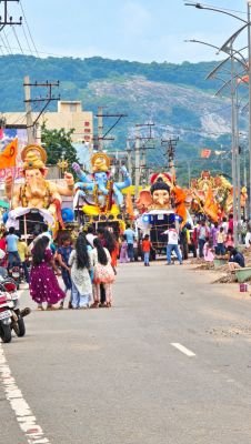 శోభాయమానంగా గణేష్ నిమజ్జన శోభాయాత్ర