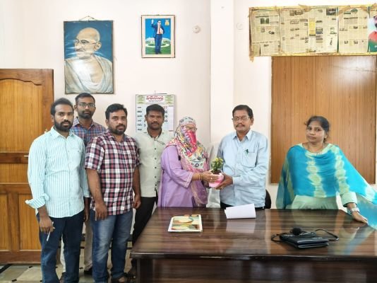 బాధ్యతలు చేపట్టిన మండల ప్రత్యేక అధికారి