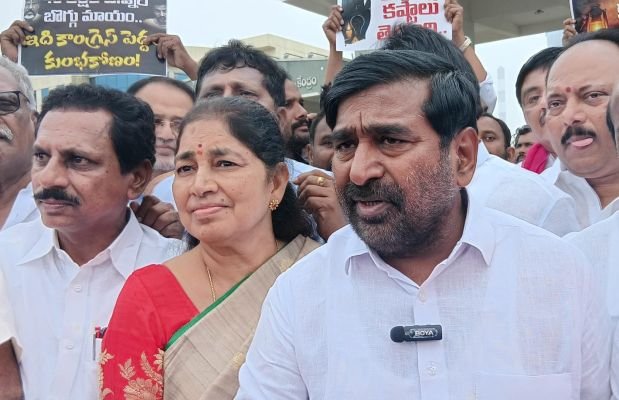 నల్లగొండ జిల్లా .... యాదాద్రి థర్మల్ పవర్ ప్లాంట్ వద్ద మాజీ మంత్రి జగదీశ్ రెడ్డి కామెంట్స్.