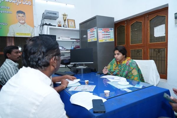 పల్లె పండుగకు ఎమ్మెల్యే భూమా అఖిలప్రియ శ్రీకారం