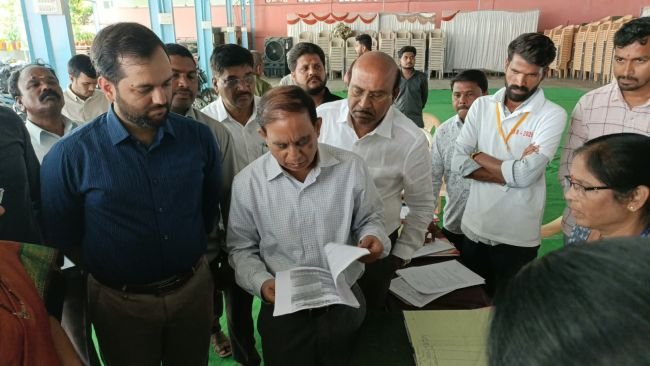 తాండూరులో ఎస్‌ఐఆర్‌ ప్రక్రియను పరిశీలించిన రాష్ట్ర ఎన్నికల అధికారి సుదర్శన్‌రెడ్డి