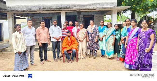 ఉత్తమ ఉపాధ్యాయుడికి సన్మానం  