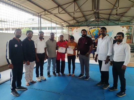 కొందుర్గు విద్యార్థికి 'బంగారం'