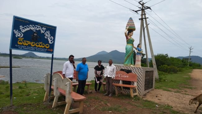 భారీ వర్షాలతో చెరువులోకి వరద నీరు