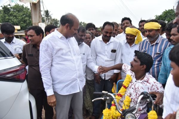 పట్టణాలకు దీటుగా గ్రామాల అభివృద్ధి.