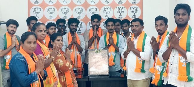 ఘనంగా పండిట్ దీన్‌దయాళ్ ఉపాధ్యాయ జయంతి నిర్వహణ