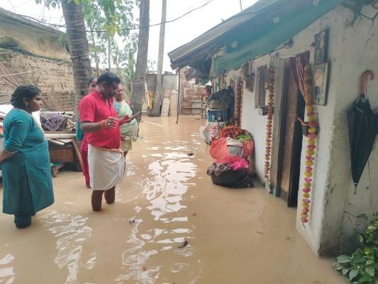 వరద నీటితో బుగ్గ వారి వీధి మనక 