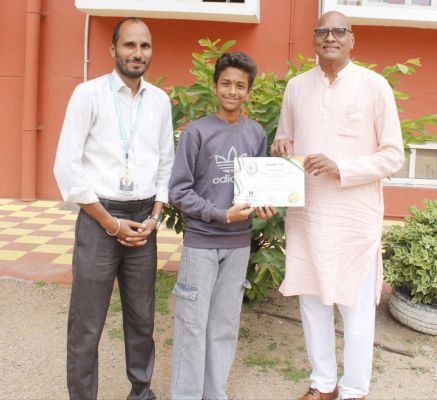 క్యాషియో  జాతీయస్థాయి మ్యూజిక్ పోటీలలో పారమిత విద్యార్థికి మూడవస్థానం