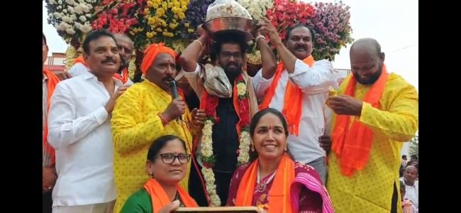 బోధన్‌లో రూ.5.10 లక్షలకు లడ్డూ వేలం