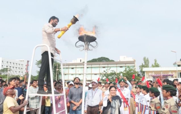 కోలాహలంగా ప్రారంభమైన  కృష్ణ చైతన్య  జూనియర్ కళాశాలల స్పోర్ట్స్ మీట్ ..