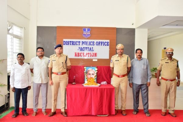 జిల్లా పోలీస్ కార్యాలయంలో ఘనంగా చాకలి ఐలమ్మ జయంతి