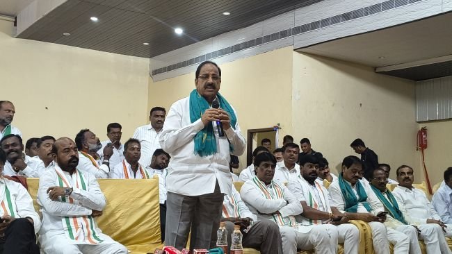 రేవంత్ రెడ్డి కంటపడింది.. సిరిసిల్ల ప్రజల పంట పండింది!