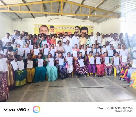 41 మంది అంగన్వాడీ సహాయకులకు నియామక పత్రాలు