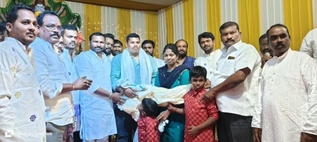 వెంకటరమణ హిల్స్ కాలనీలో పోటాపోటీగా గణపతి లడ్డూ వేలం