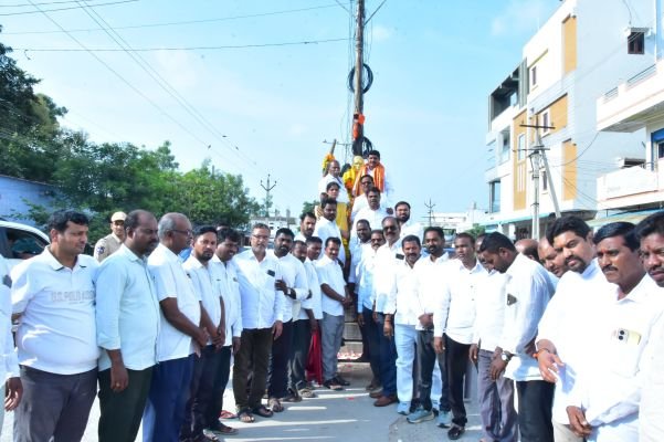 తాండూరులో పలు కార్యక్రమాల్లో ఎమ్మెల్యే మనోహర్‌రెడ్డి