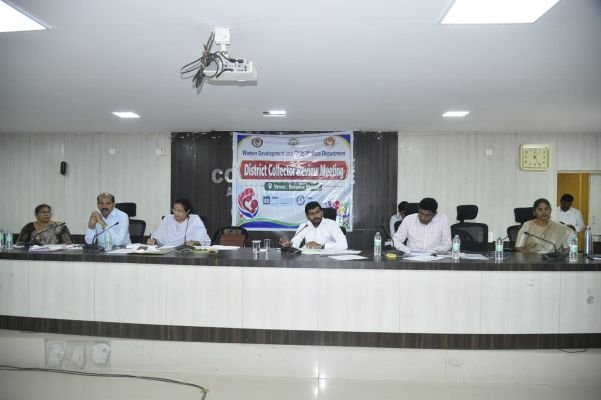 ఐసిడిఎస్‌పై కలెక్టర్ సమీక్ష