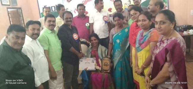 ఉత్తమ ఉపాధ్యాయులకు ఘన సన్మానం 
