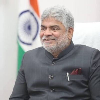 యూఏఈ పర్యటనకు స్పీకర్ గడ్డం ప్రసాద్ కుమార్ 