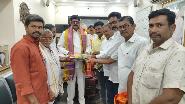 పొదలకూరు పోలేరమ్మ జాతరకు మంత్రి ఆనం రామనారాయణరెడ్డికి ఆహ్వానం