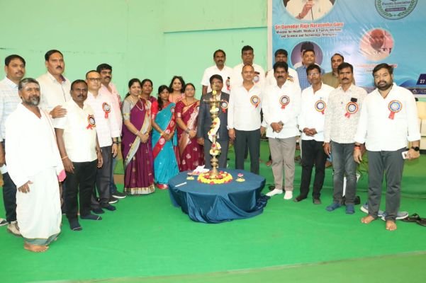 మెడికల్ విద్యార్థుల తల్లిదండ్రుల సంఘం గ్రాండ్ సక్సెస్ మీట్‌లో పాల్గొన్న ఉప్పల్ ఎమ్మెల్యే 